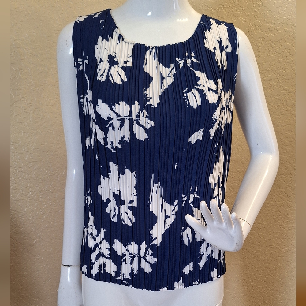 Joie Light pinched pleated fabric in a Beautiful Blue and White floral.